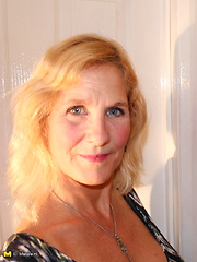 Naughty British mature lady doing her toy boy